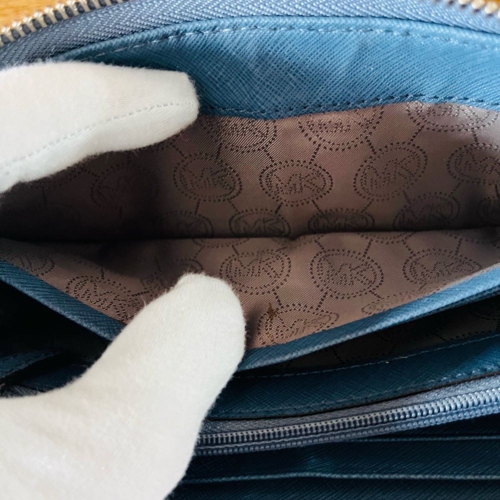 MICHAEL KORS Bedford Continental Python Snake Embossed Leather Wallet- Blue - Picture 6 of 14